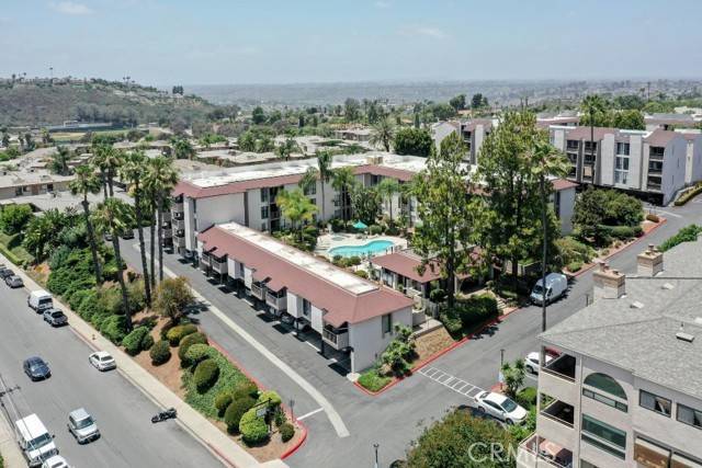 San Diego, CA 92119,6924 Hyde Park Drive #106
