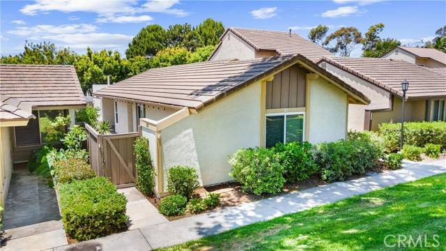 Irvine, CA 92618,130 Tangerine