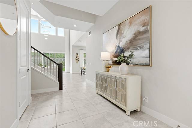 Lake Forest (el Toro), CA 92630,241 Burwood