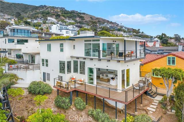 Laguna Beach, CA 92651,32015 Point Place