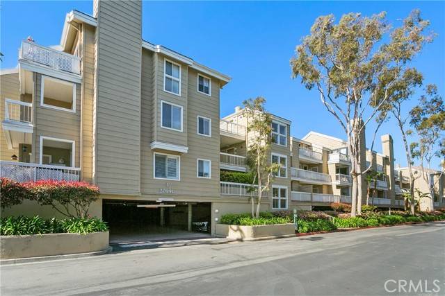 Huntington Beach, CA 92646,20191 Cape Coral Lane #3-206