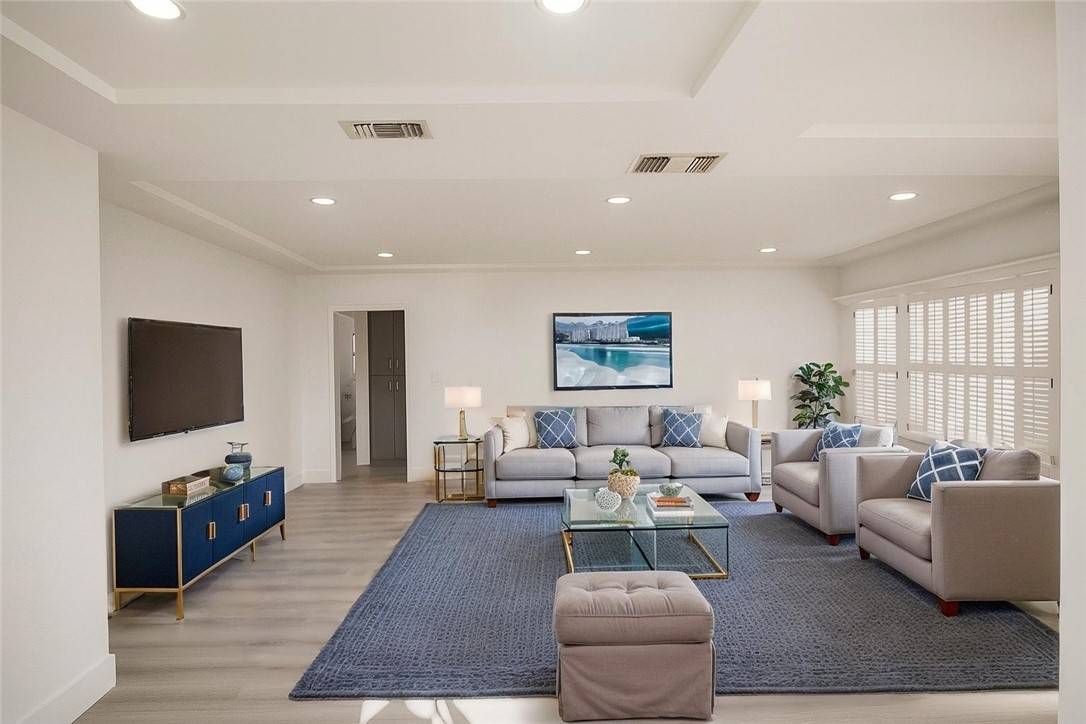 Garden Grove, CA 92843,13132 Stanrich Place