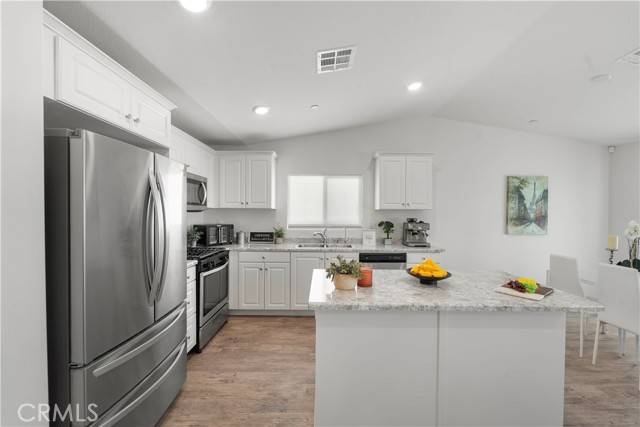 Adelanto, CA 92301,10335 Saint Andrews Court