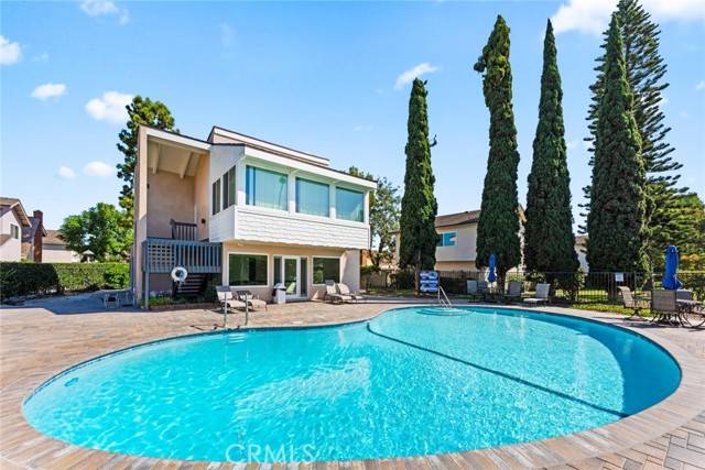 Los Alamitos, CA 90720,5041 Lampson Avenue