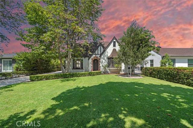 Santa Ana, CA 92706,2404 N Poinsettia