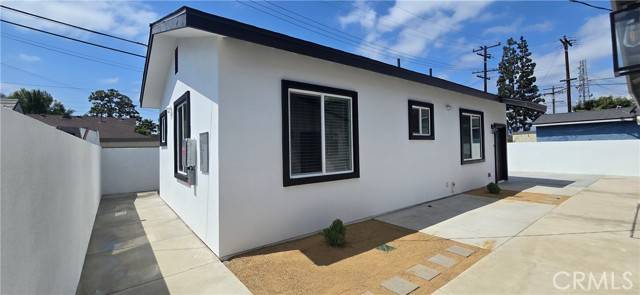 Santa Ana, CA 92704,2726 W Pendleton Avenue #2