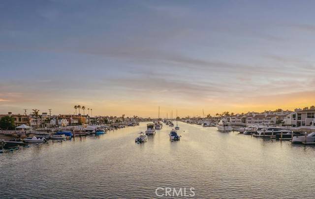 Newport Beach, CA 92660,994 Bayside Cove #611