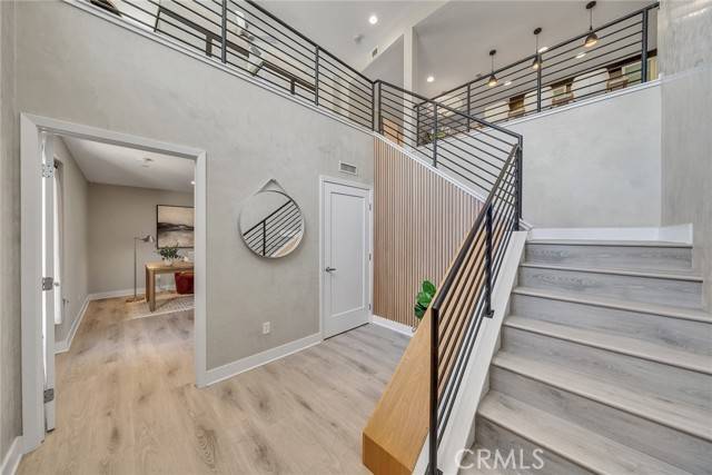 Irvine, CA 92612,85 Lennox