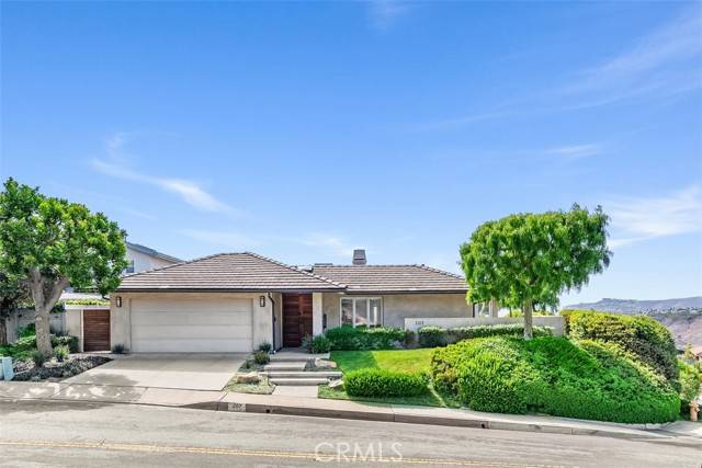 San Clemente, CA 92672,207 Calle Rica