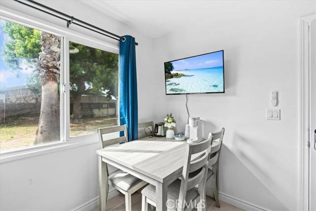 Tustin, CA 92780,1099 Bonita Street #2