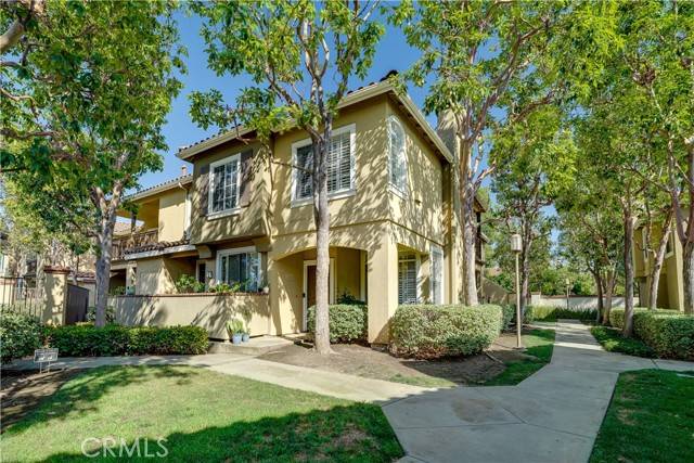 Tustin, CA 92782,234 Gallery Way