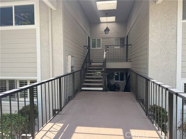 Laguna Woods, CA 92637,3300 Via Carrizo #A
