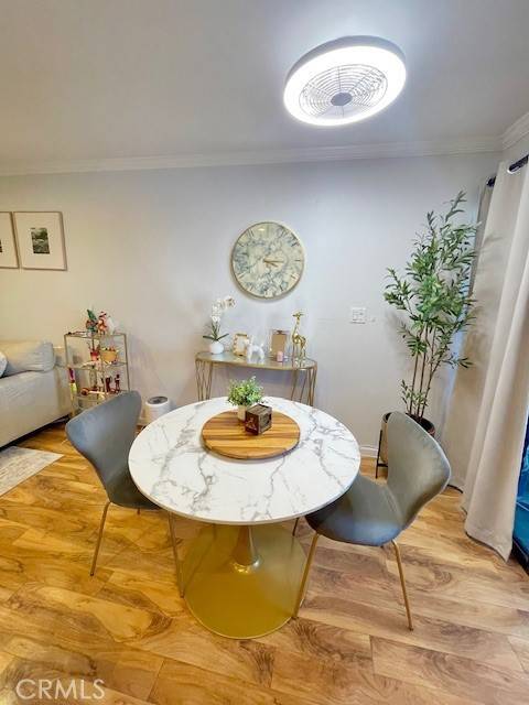 Tarzana (los Angeles), CA 91356,18530 Hatteras Street #309