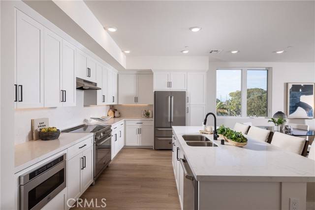 Huntington Beach, CA 92648,414 Main Street #420