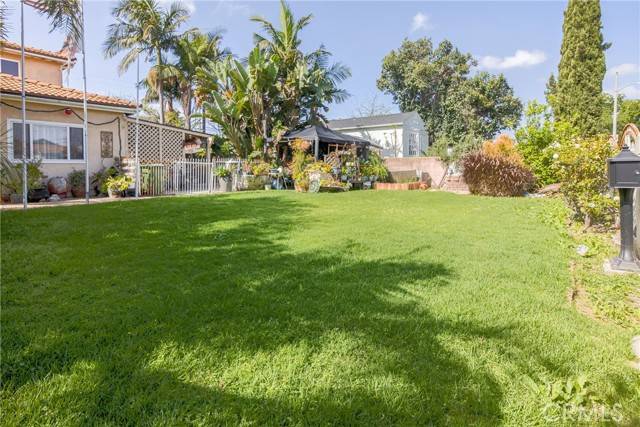 Compton, CA 90222,1302 W 132nd Street