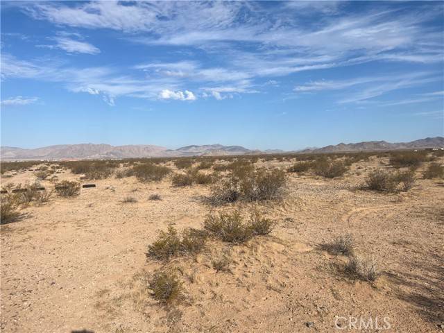 Lucerne Valley, CA 92356,0 North Side Road