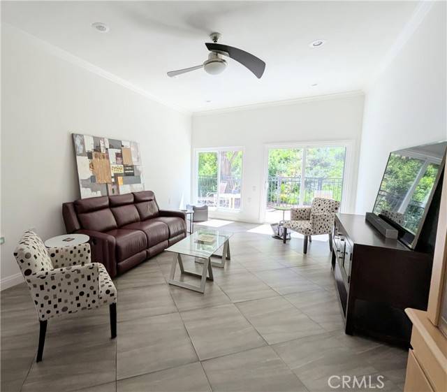 Laguna Woods, CA 92637,3484 Bahia Blanca #A