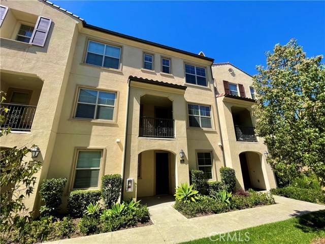 Irvine, CA 92618,144 Capricorn