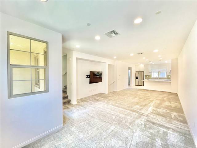 Irvine, CA 92618,144 Capricorn