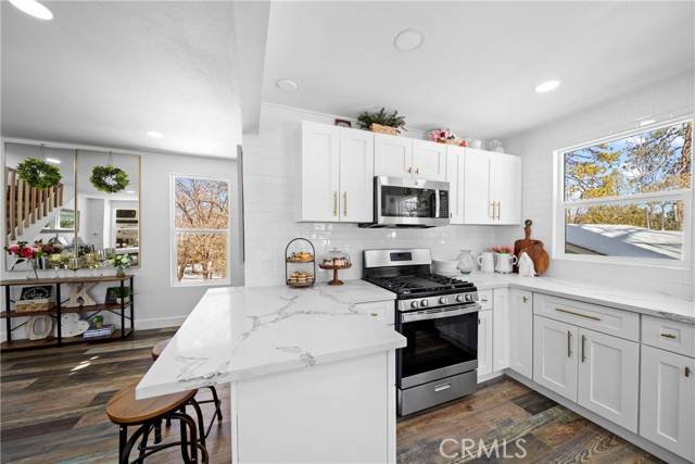 Lake Arrowhead, CA 92326,27584 Weirwood Drive