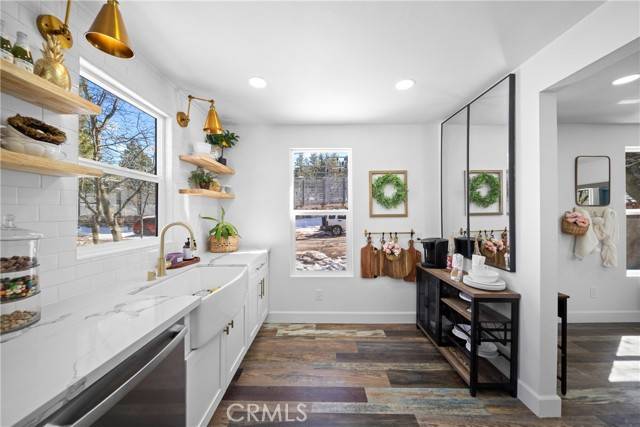 Lake Arrowhead, CA 92326,27584 Weirwood Drive