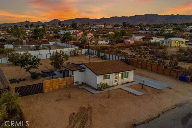 Joshua Tree, CA 92252,61853 Grand View Circle