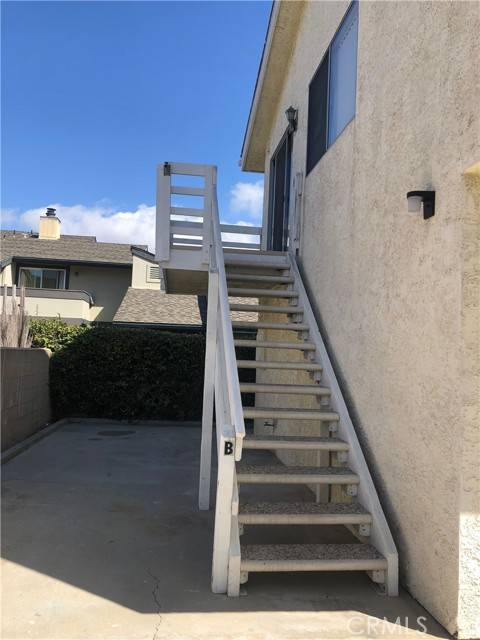 Huntington Beach, CA 92649,16621 Dolores Lane #B