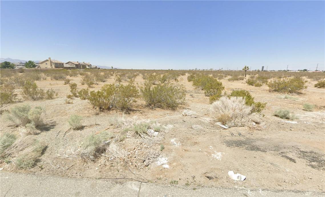 San Bernardino, CA 92395,11695 PALMDALE RD