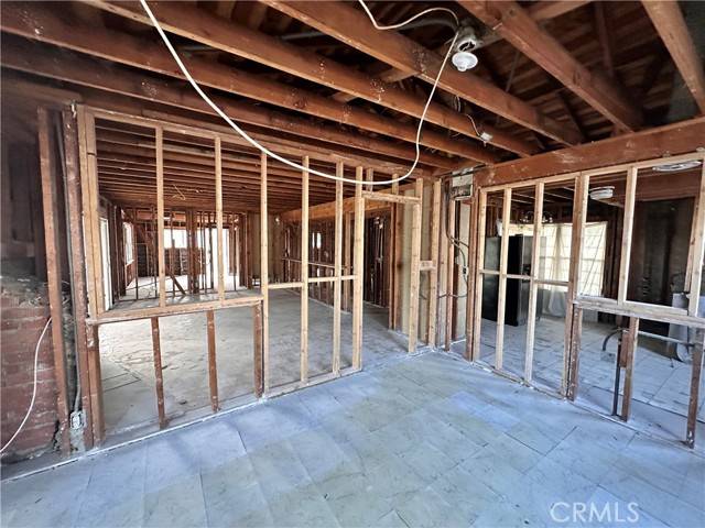 Northridge (los Angeles), CA 91324,18708 Schoenborn