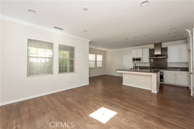 Irvine, CA 92618,185 Firefly