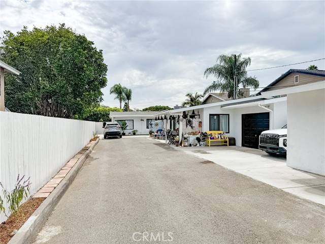 Costa Mesa, CA 92627,2422 Santa Ana Ave