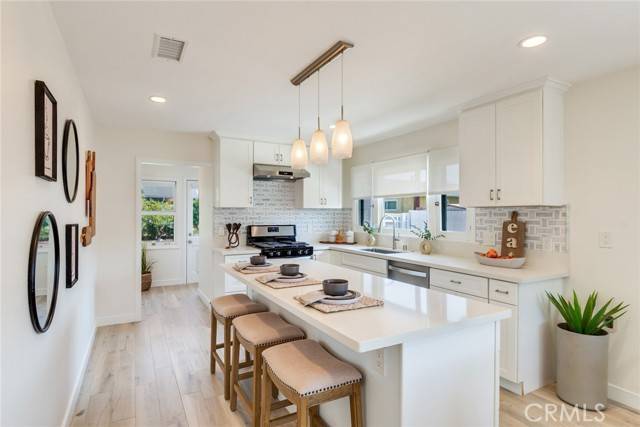 Orange, CA 92866,447 S Shaffer Street