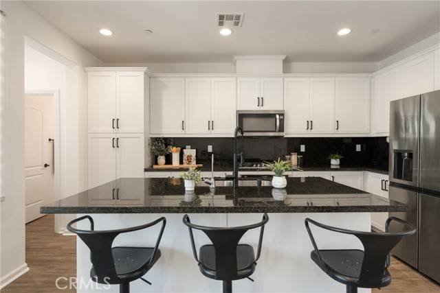 Rancho Mission Viejo, CA 92694,48 Jaripol