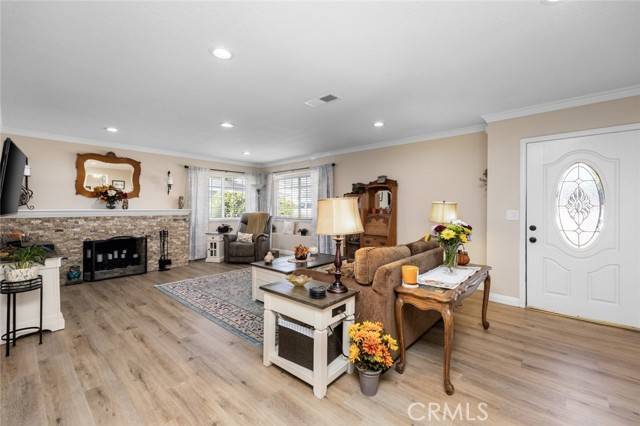 Yorba Linda, CA 92886,5661 Casa Loma