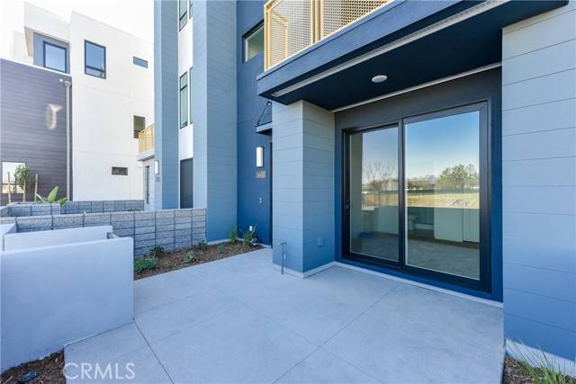 Tustin, CA 92782,16432 Compass Avenue