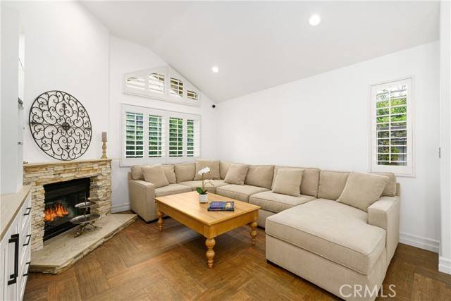 Irvine, CA 92614,20 Wintermist