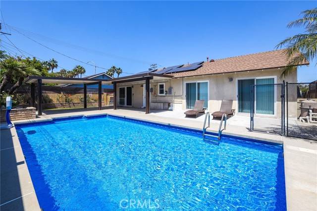 Huntington Beach, CA 92647,15011 Sussex Circle