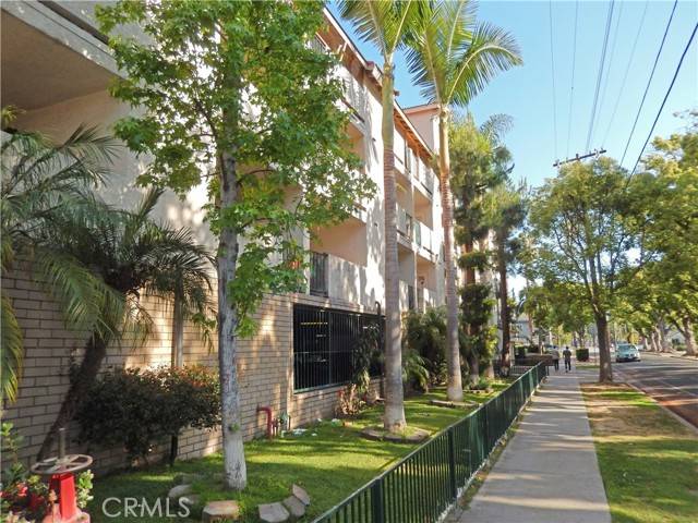 Santa Ana, CA 92706,1327 N Ross