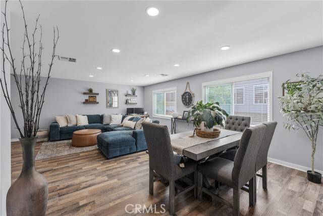 Yorba Linda, CA 92886,16774 Lake Tree Drive #273