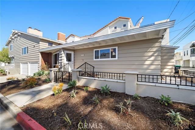 Corona Del Mar (newport Beach), CA 92625,3212 2nd Avenue
