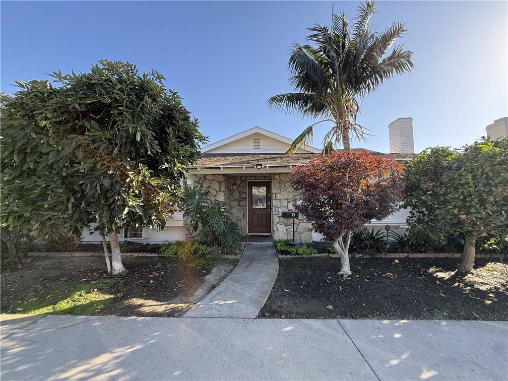 Huntington Beach, CA 92647,7672 Amazon #1