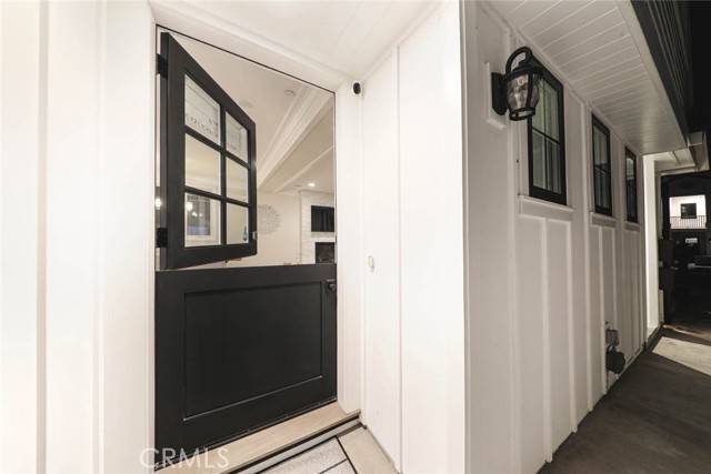 Corona Del Mar (newport Beach), CA 92625,512 Jasmine Avenue