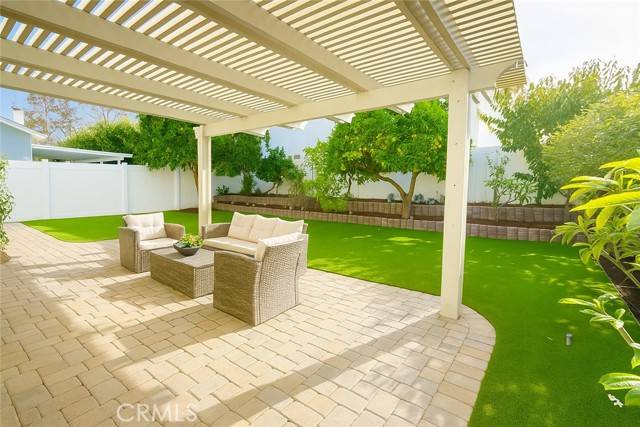 Irvine, CA 92606,14112 Picasso Court