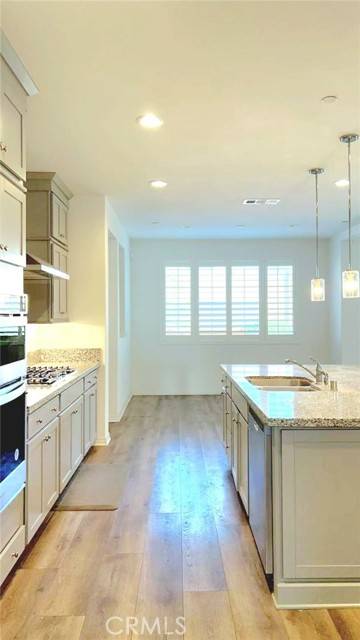 Eastvale, CA 92880,12906 Shorthorn