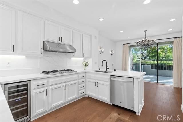 Irvine, CA 92603,52 Brigmore Aisle