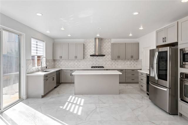 Orange, CA 92865,356 W Weeping Willow