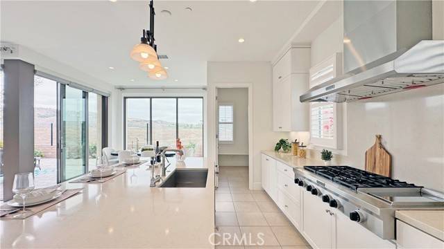 Irvine, CA 92602,236 Oceano