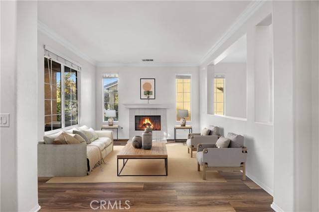 Valencia (santa Clarita), CA 91354,27626 Sunny Creek Drive