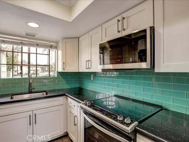 Mission Viejo, CA 92691,23391 La Crescenta