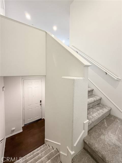 Moorpark, CA 93021,6834 Simmons